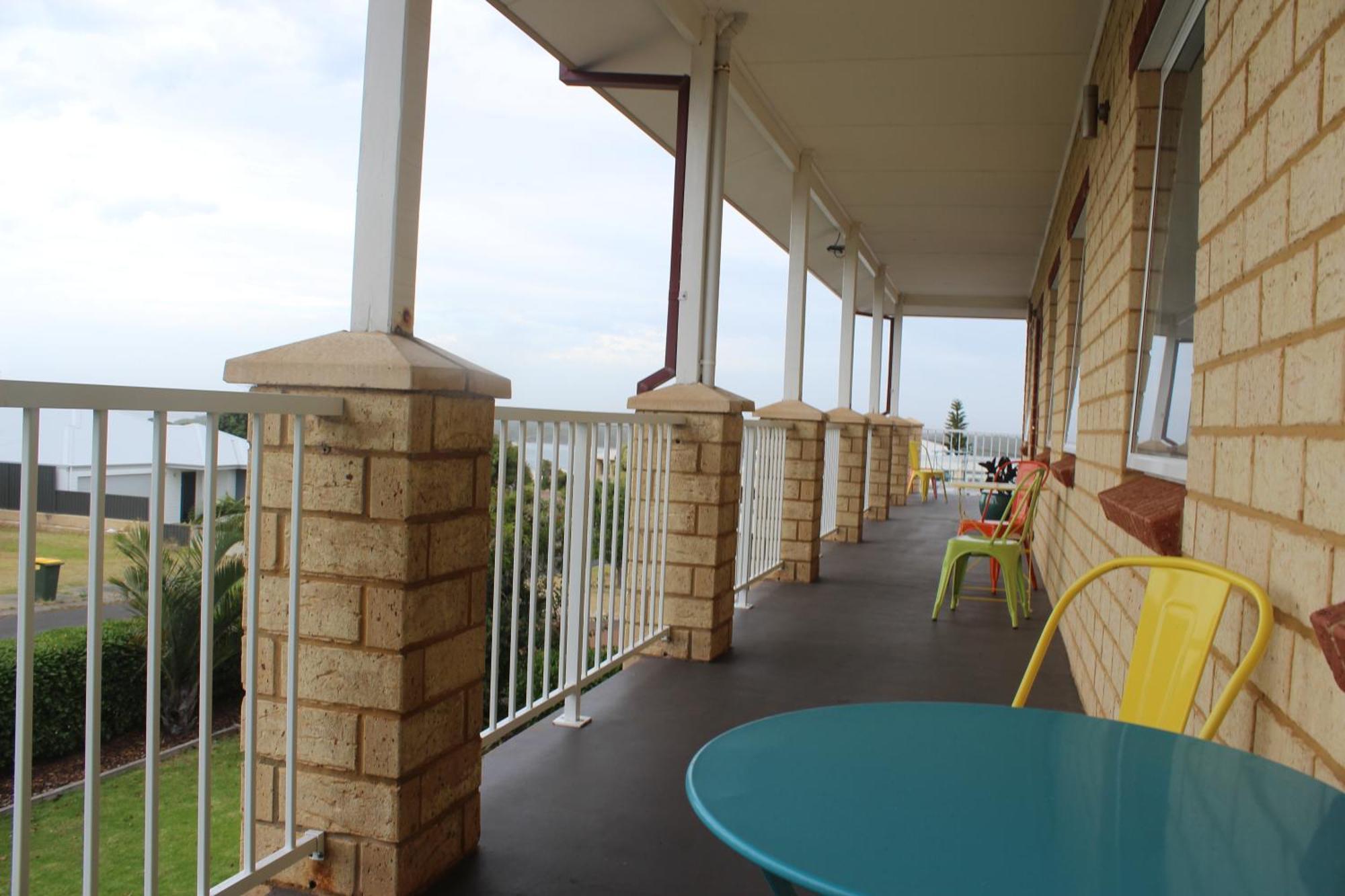 Baywatch Retreat Augusta Motel Bagian luar foto