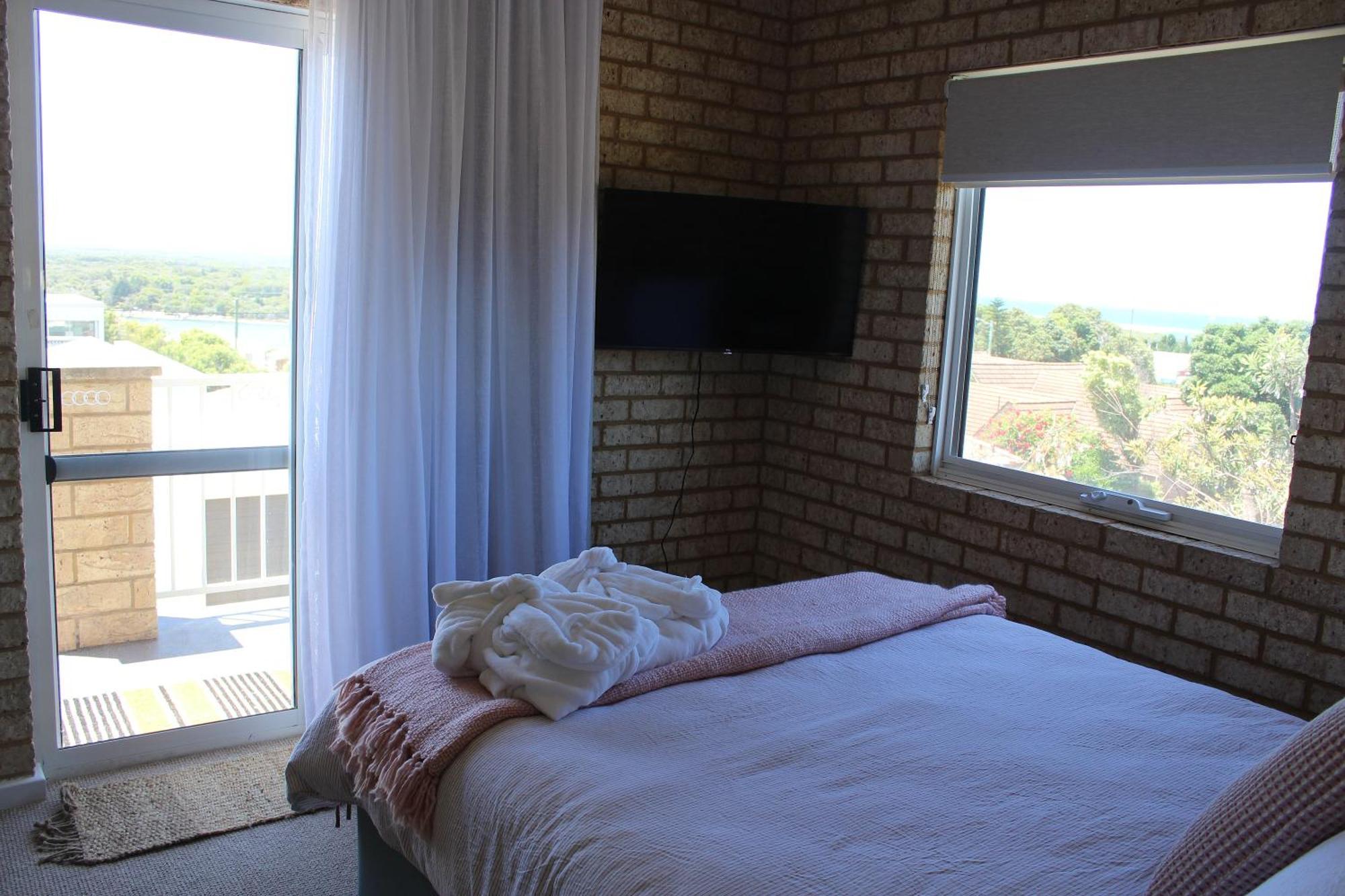 Baywatch Retreat Augusta Motel Bagian luar foto